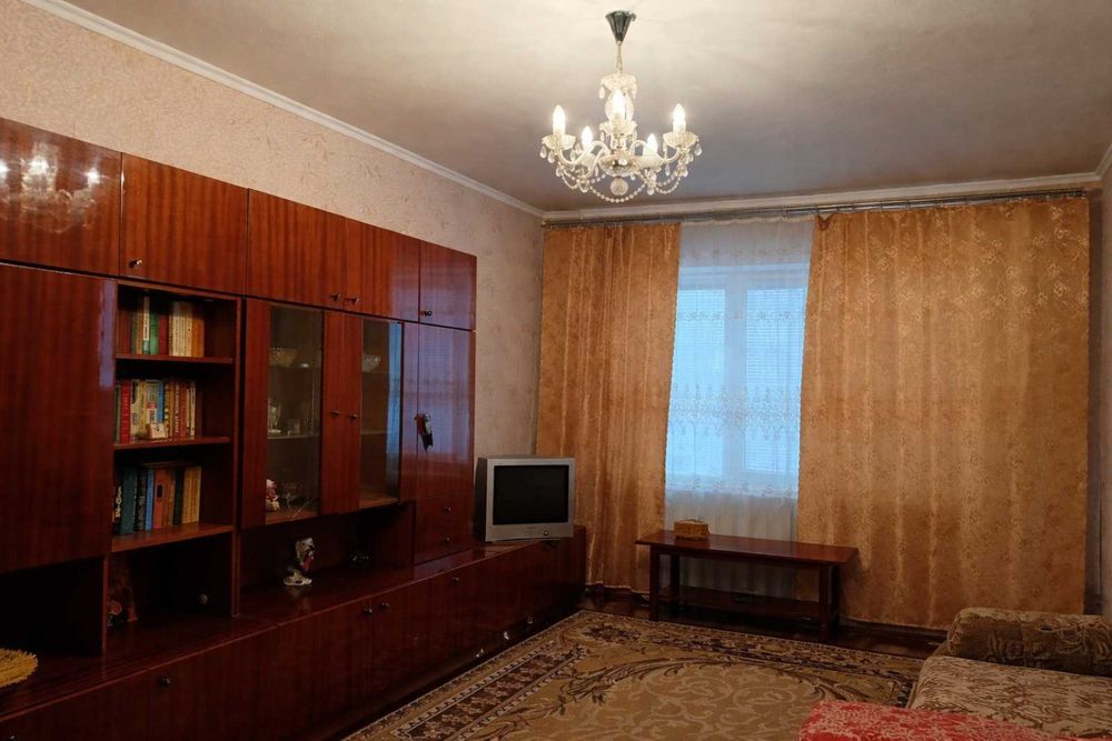 Продам 3х ком.кв. по ул.Покрышева 65 м.кв 5 этаж.