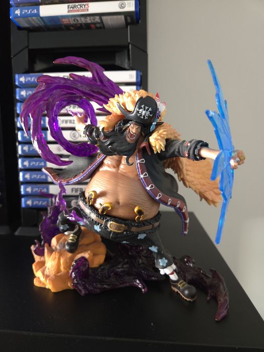 Figura Marshall D. Teach "Blackbeard" Figuarts Zero One Piece