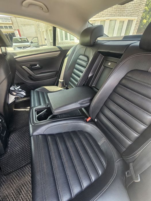 Volkswagen CC 2010г.