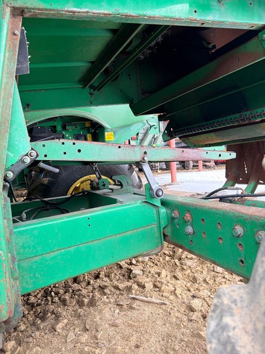 Комбайн зернозбиральний John Deere 9500