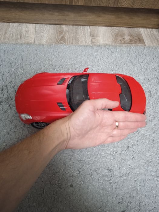 Продам машинку мерседес