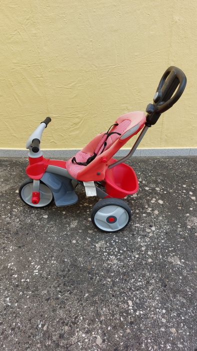 Carinho de criança da FEBER.429484361636925440