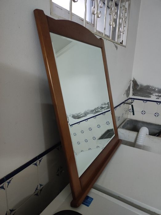 Quarto em madeira maciça