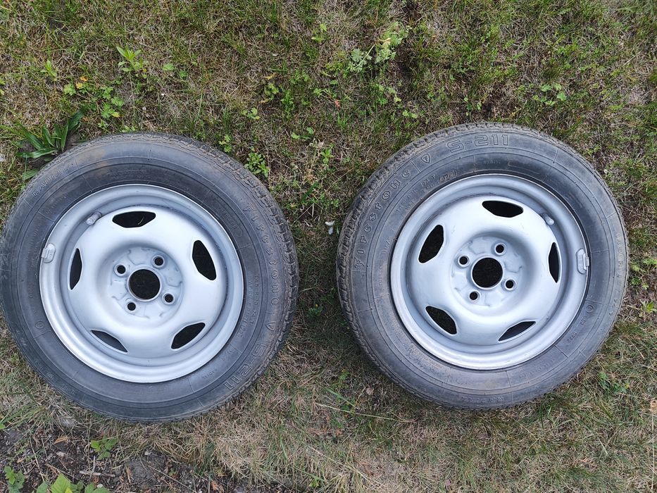 Dwa koła R13 felgi 4x100 z oponami