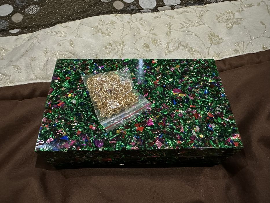 Pochete nova multicolorida