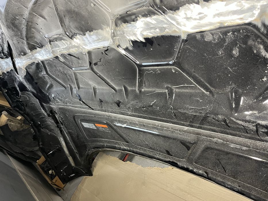 Капот до Lucid air