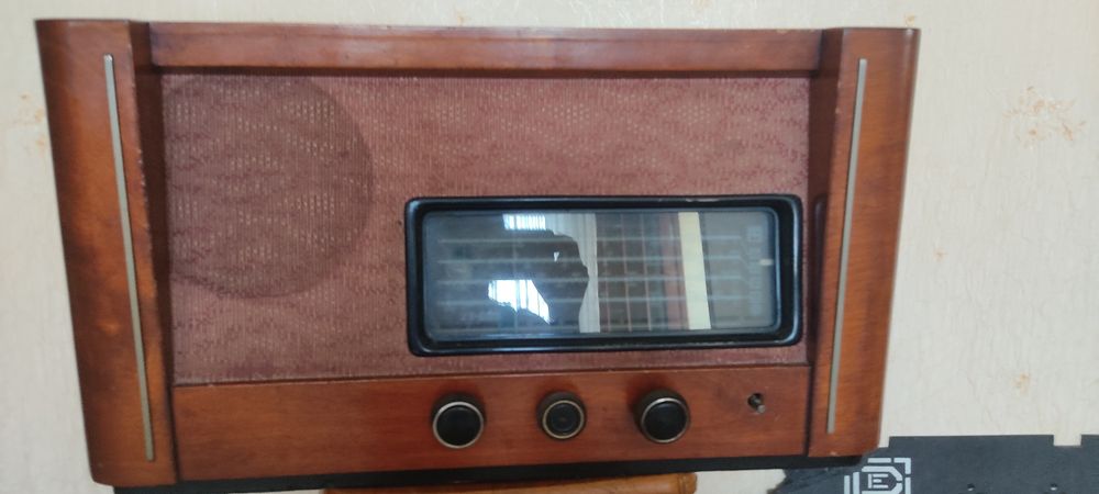 Приемник VV 663 RET раритет