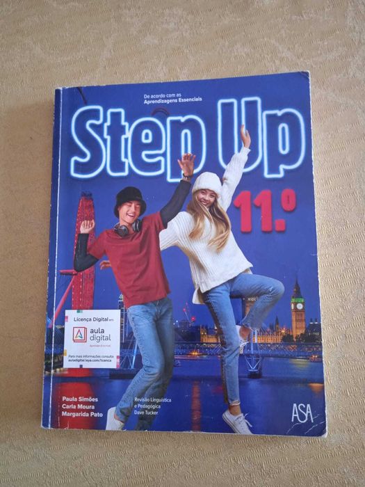 Step up 11 - Inglês 11º ano - Manual (como novo)