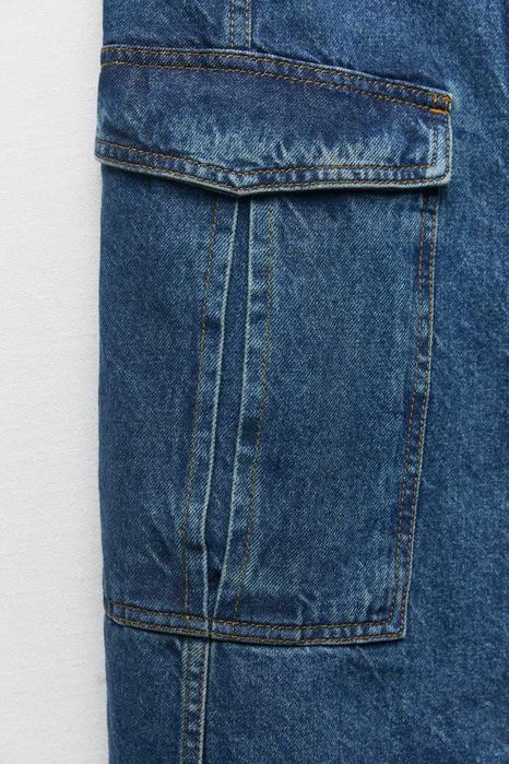 Трендова джинсова спідниця карго від Zara