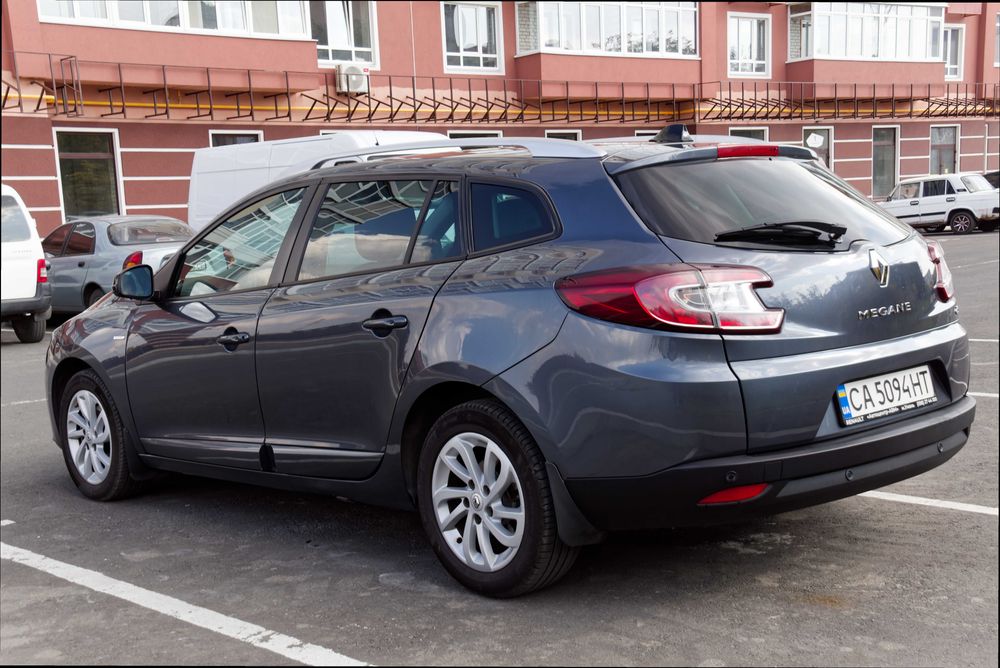 Неквапно продається Renault Megane 3 (2015)
