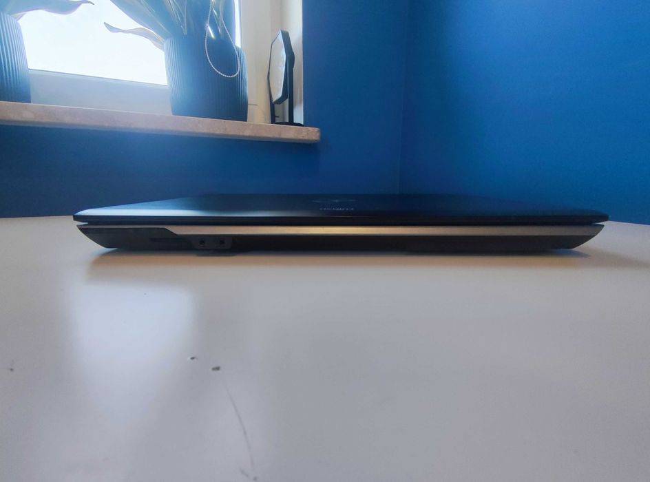 Laptop Fujitsu A532 i3 8 GB RAM 120 GB SSD Win 11