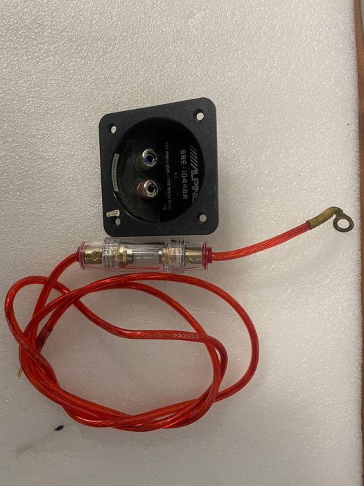 Підсилювач та сабвуфер