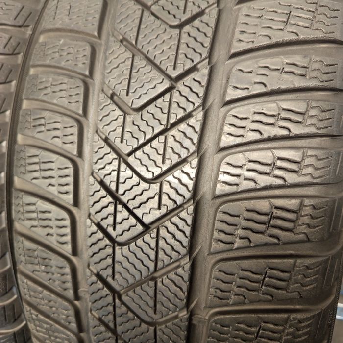 225/45R19 Pirelli Sottozero 3