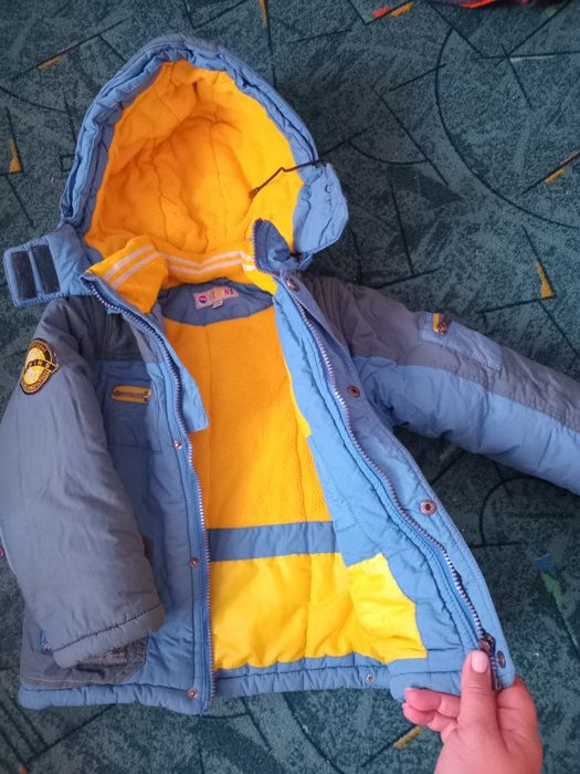 Зимняя куртка  на мальчика рост  110
