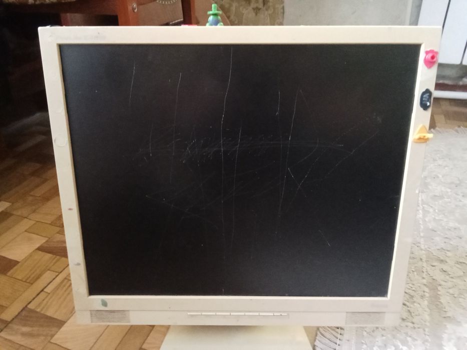 Продам монитор iiyama б/у