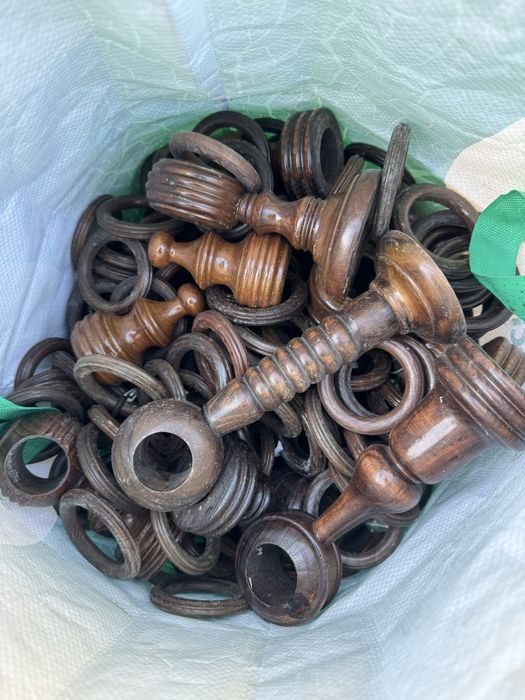 Suportes novos para cortinas em madeira