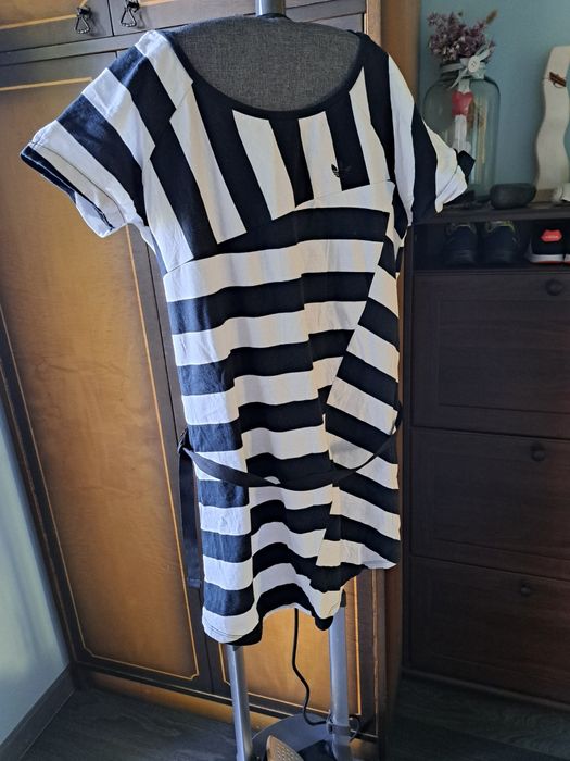 Sukienka Adidas rozmiar M