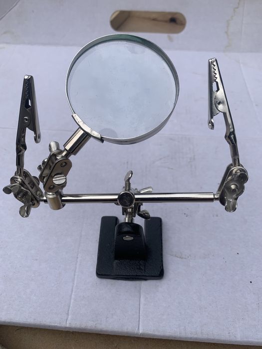 Трейтя рука для пайки