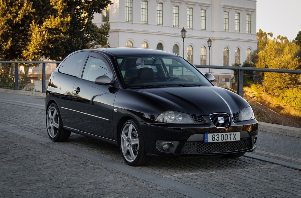 Seat Ibiza 6L Pd130 IMACULADO foto 2