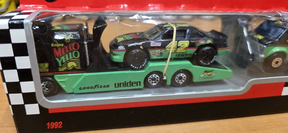 Matchbox Team Convoy z 1992r Mello Yello