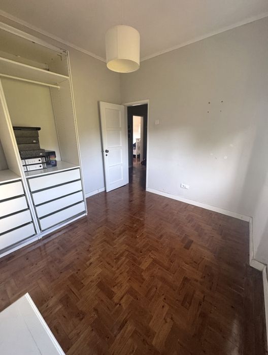 Alugo quarto em Alcântara