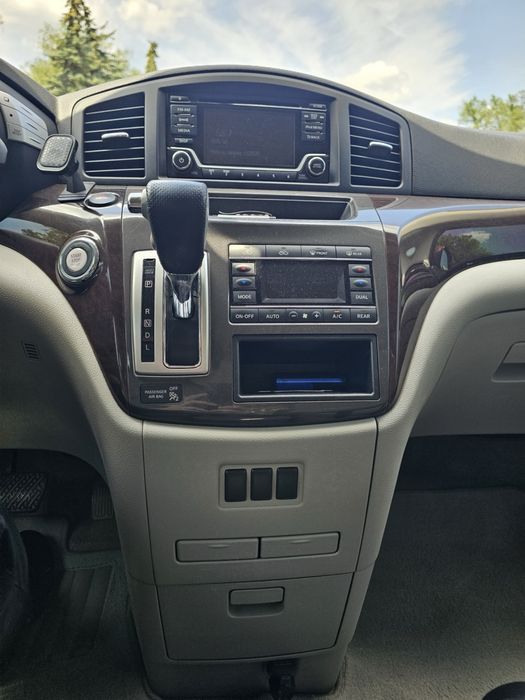 Продам Nissan Quest