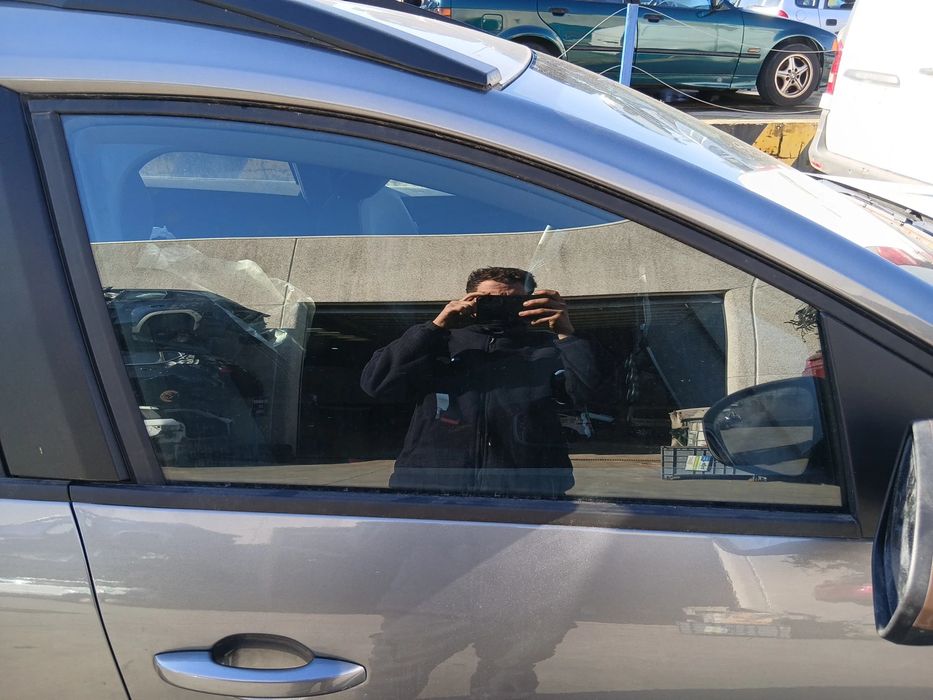 Vidro porta frente direita DACIA Jogger