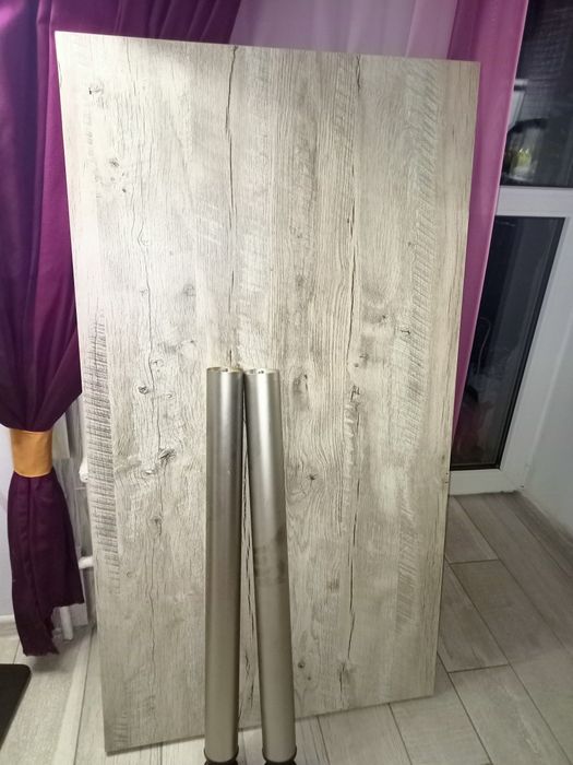 Стол кухонный  навесной крепится к стене 120×65