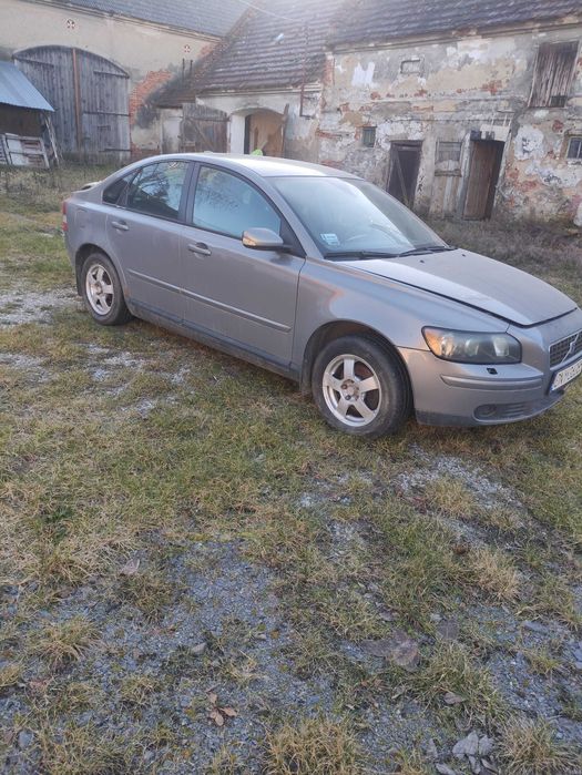 Volvo S40 uszkodzony