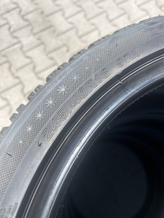Lassa 245/40R18 97V, 225/45R18 95V Snoways 4