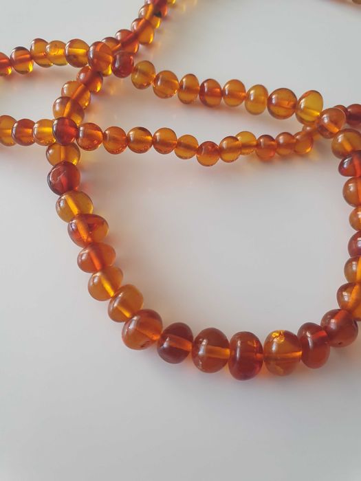 Naszyjnik korale z bursztynu o długości 30 cm