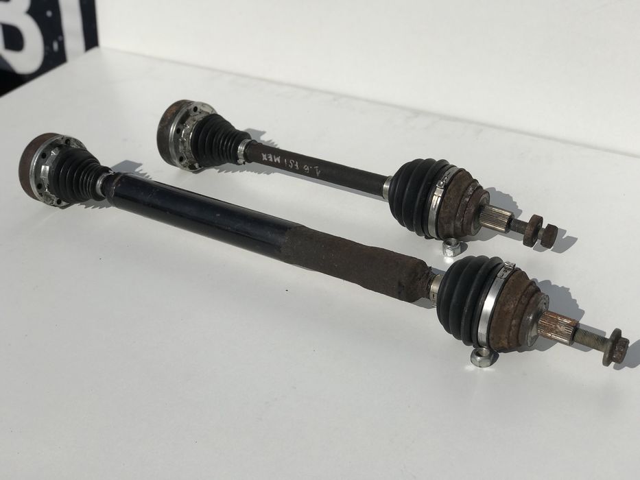 Полуось шрус полуосі Passat B6 1.6 FSI полуось Пассат Б6 1.6 бензин