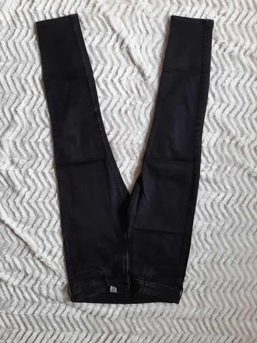 Czarne spodnie jeansowe skinny H&M