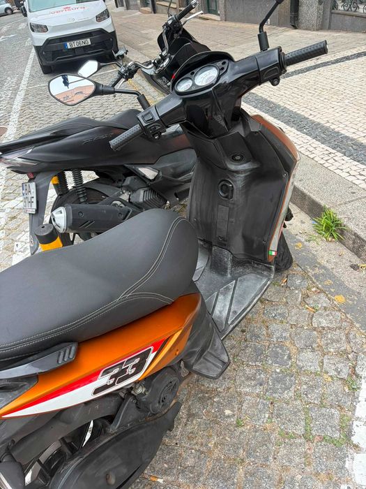Mota Scooter Aprilia 125cv
