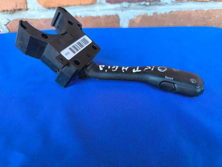 Підрульовий перемикач двірників Audi Skoda 4B0953503G