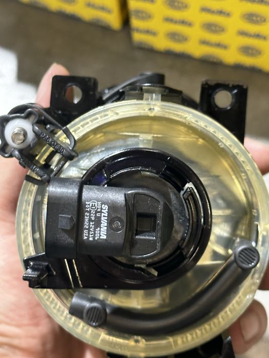 Туманка  противотуманки фара Sprinter W906 спрінтер HELLA в бампер