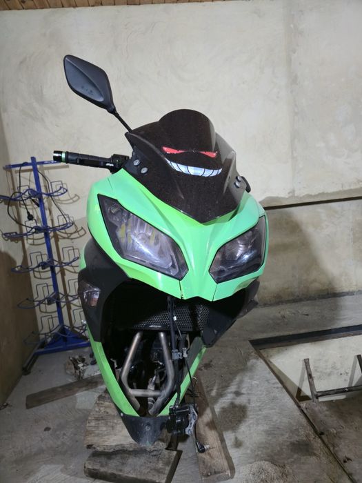Kawasaki ninja 300