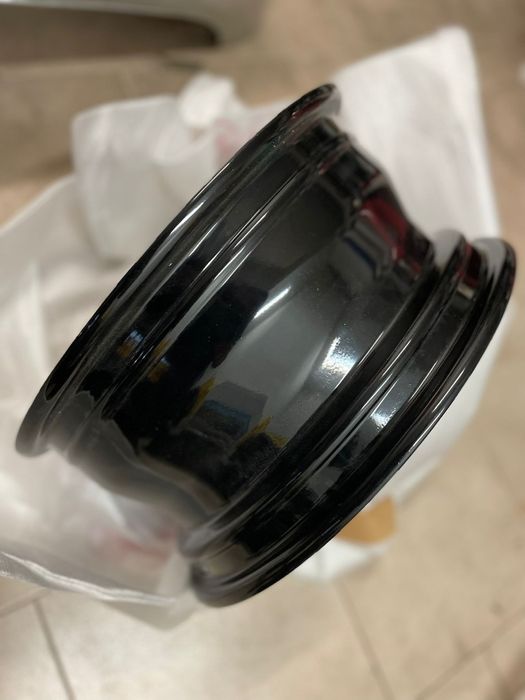 Jantes Speedline c/ centros

R15

ET 35 

4x100

6 1/2j 

Como Novas