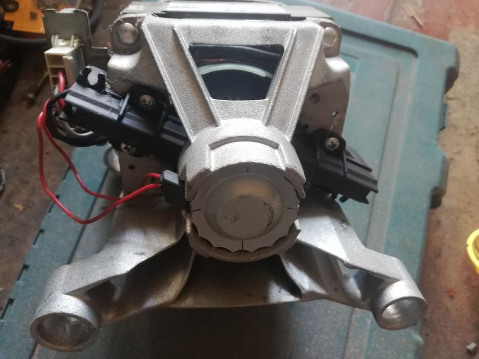 Продам бу двигатель