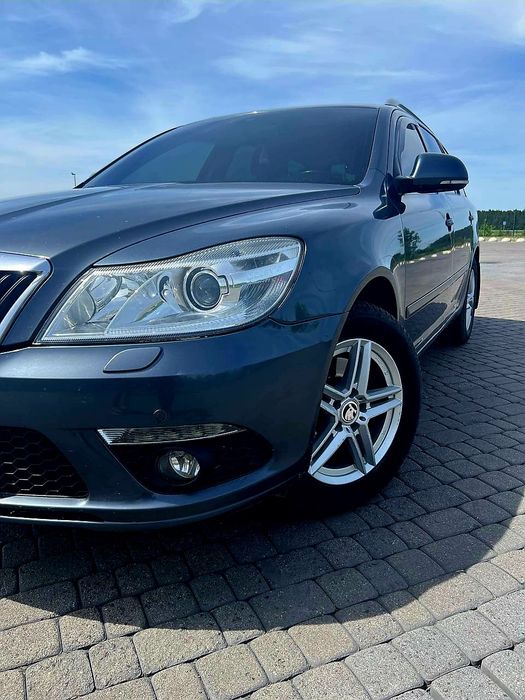 Шкода Октавія VRS 2011р 2.0 170 сил