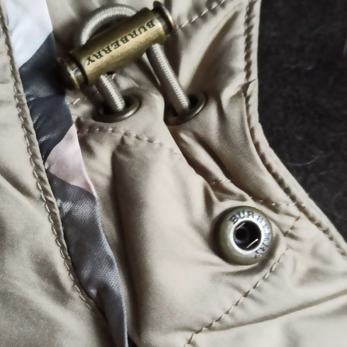 Burberry kurtka puchowa z kapturem