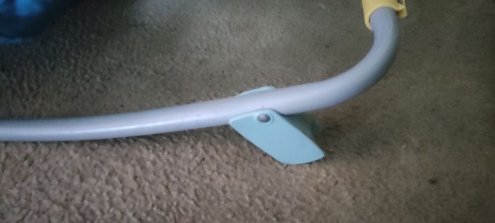 Leżaczek i owieczka zabawka