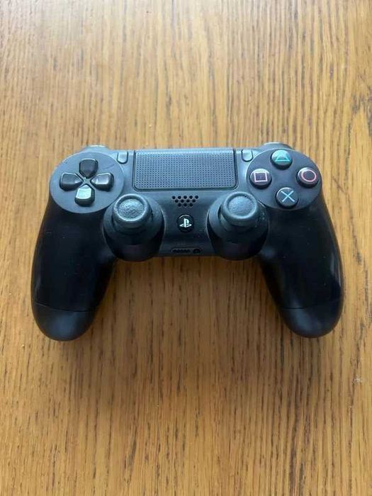 PlayStation 4 Slim (1TB) + 14 Jogos (Ótimo Estado)