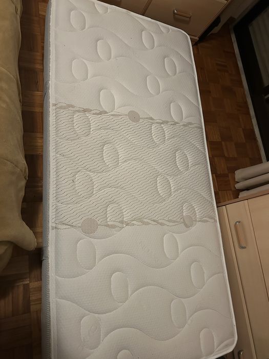 Colchao viscoelastico muito confortavel solteiro- Alfragide