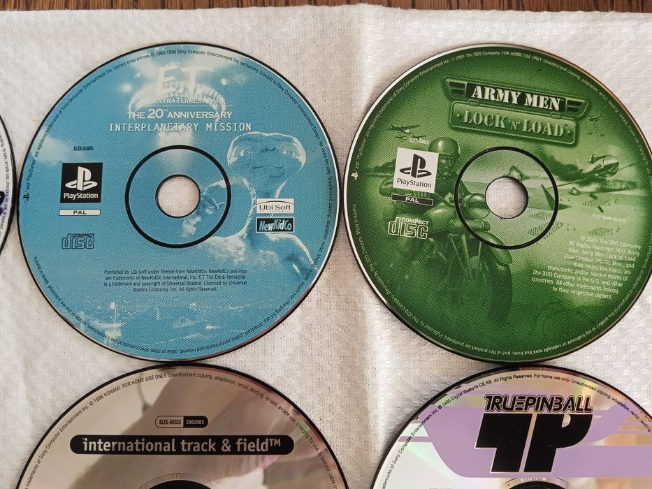 Gry na PlayStation 1 bez opakowań.Same płyty.