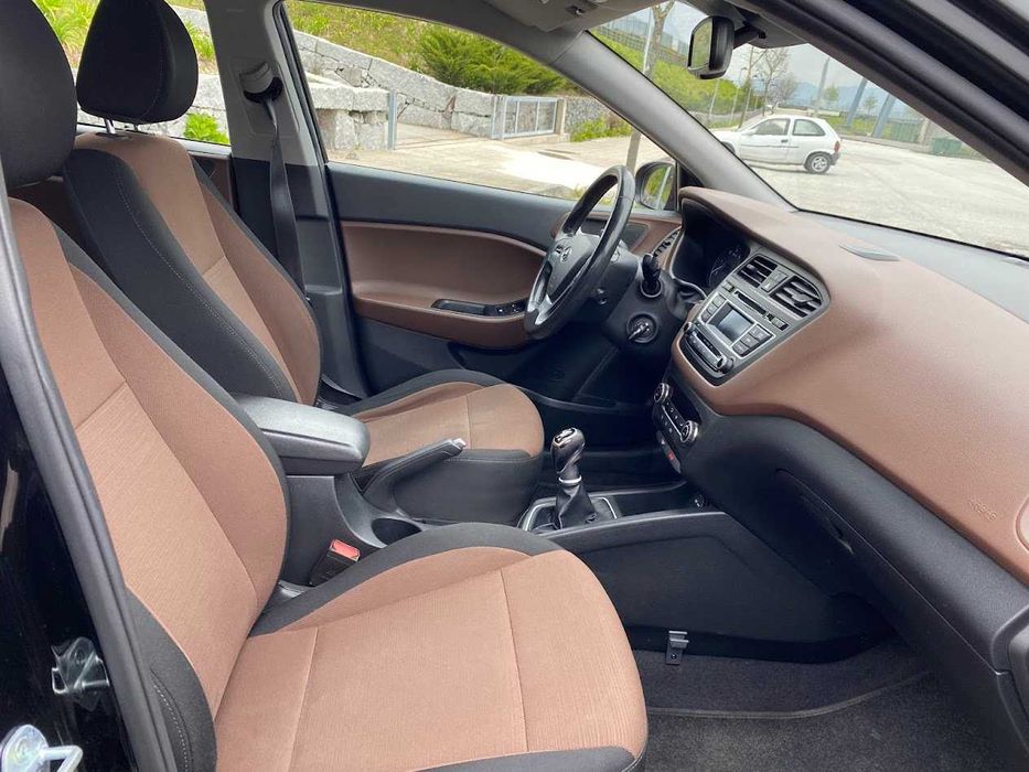 Hyundai  I20 1.1 CRDI (Diesel)