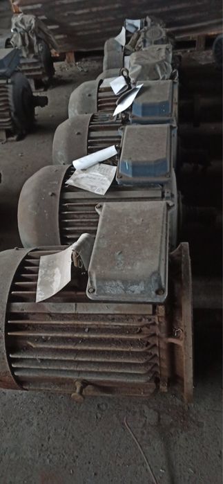 електродвигуни будь-які  на брухт дорого