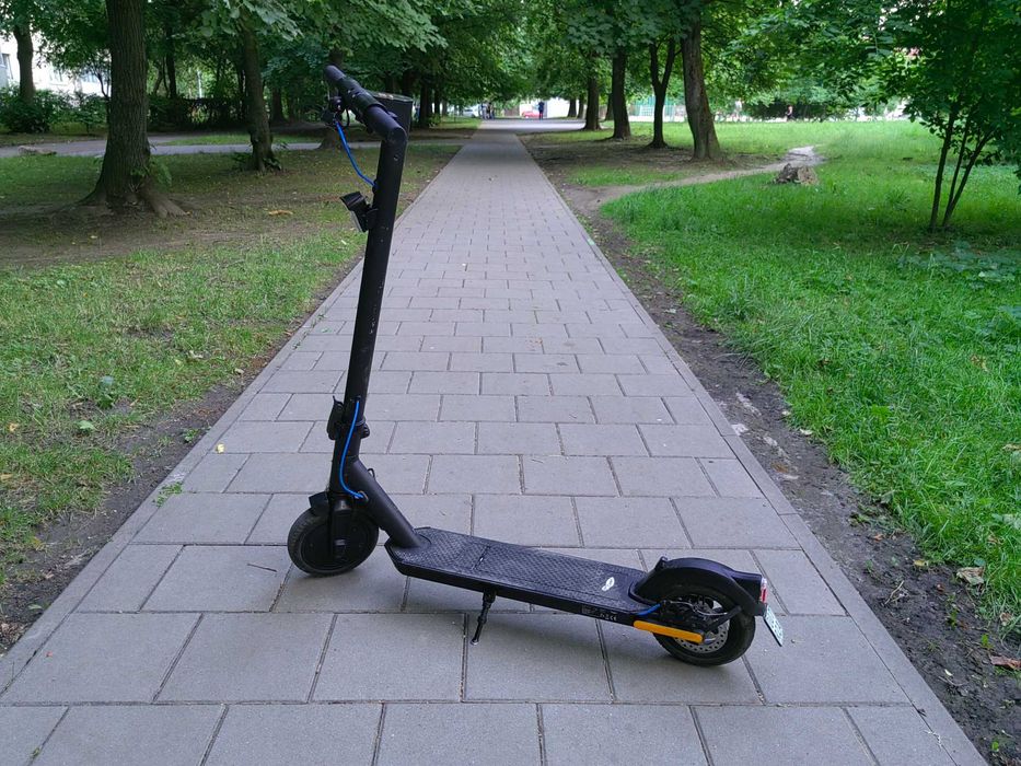 Електросамокат з НОВОЮ БАТАРЕЄЮ Doc Green EWA 6000 (350W)