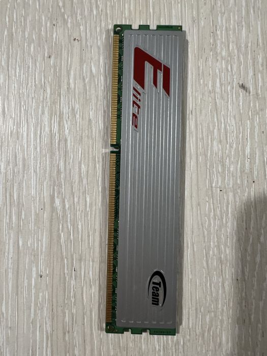 Оперативная память 4,4,8