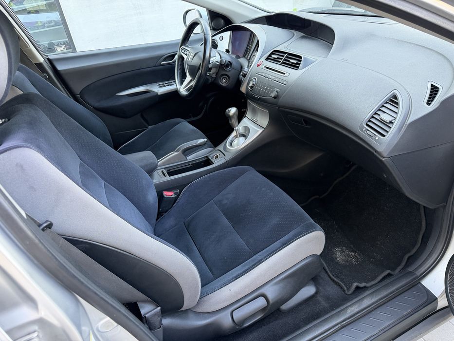 Honda Civic 1.8 benzyna hak